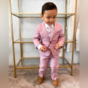 Toddler boys Appaman Suit in pink/mauve color